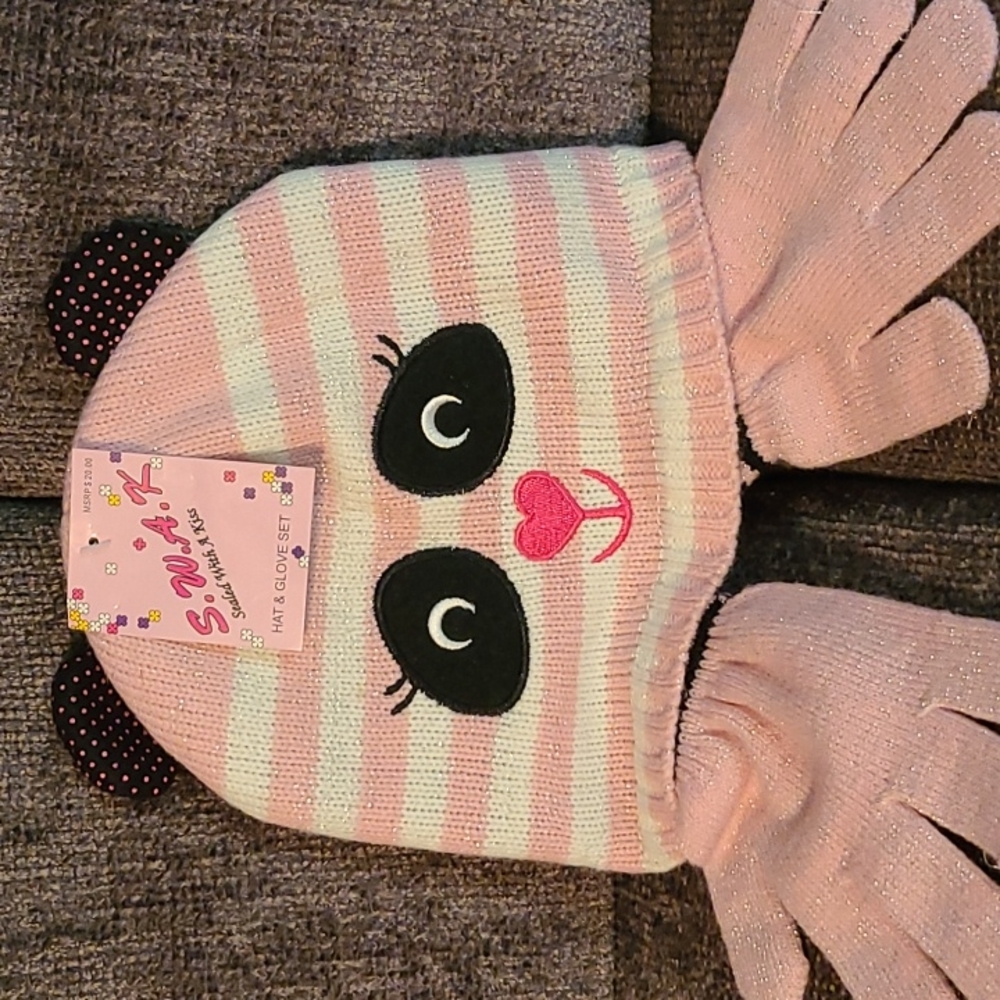 S.W.A.K SEALED WITH A KISS  HAT & GLOVE SET